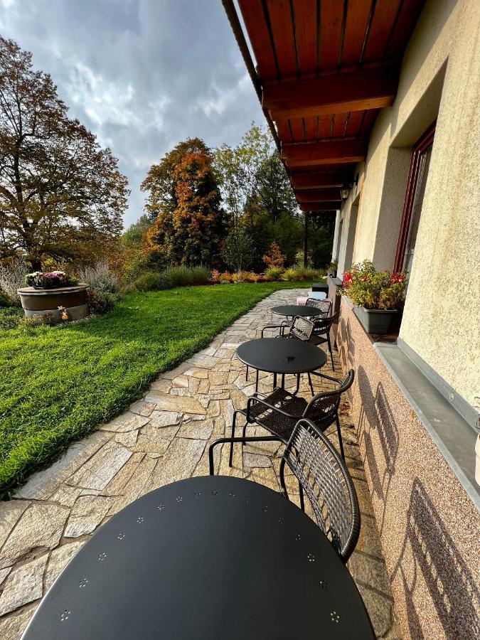 Penzion Zrzka Korenov Bagian luar foto