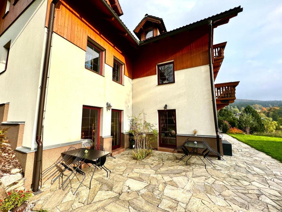 Penzion Zrzka Korenov Bagian luar foto