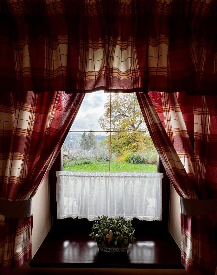 Penzion Zrzka Korenov Bagian luar foto