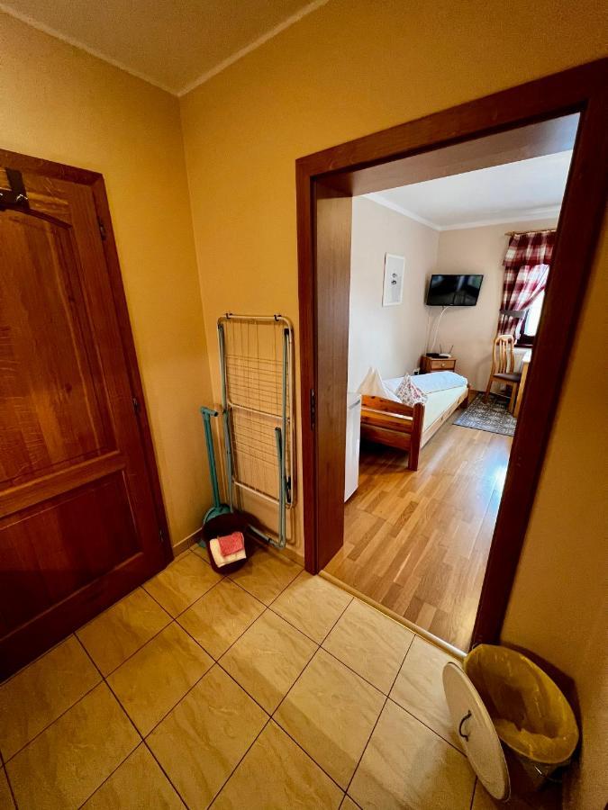 Penzion Zrzka Korenov Bagian luar foto