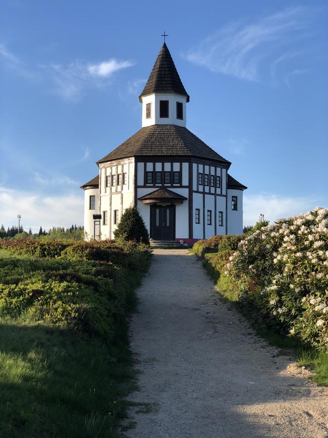 Penzion Zrzka Korenov Bagian luar foto